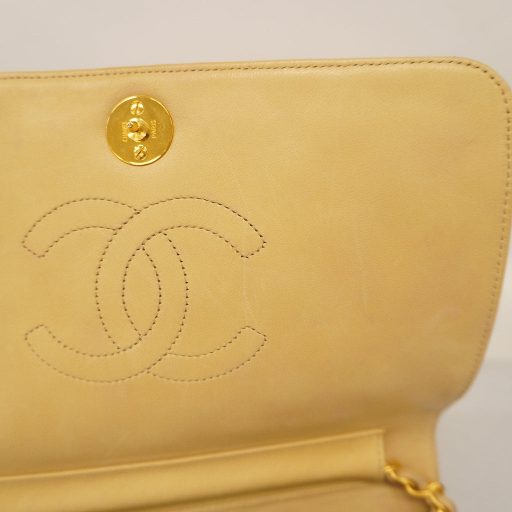 CHANEL  Matelasse Chain Shoulder Women's Leather Shoulder Bag Beige