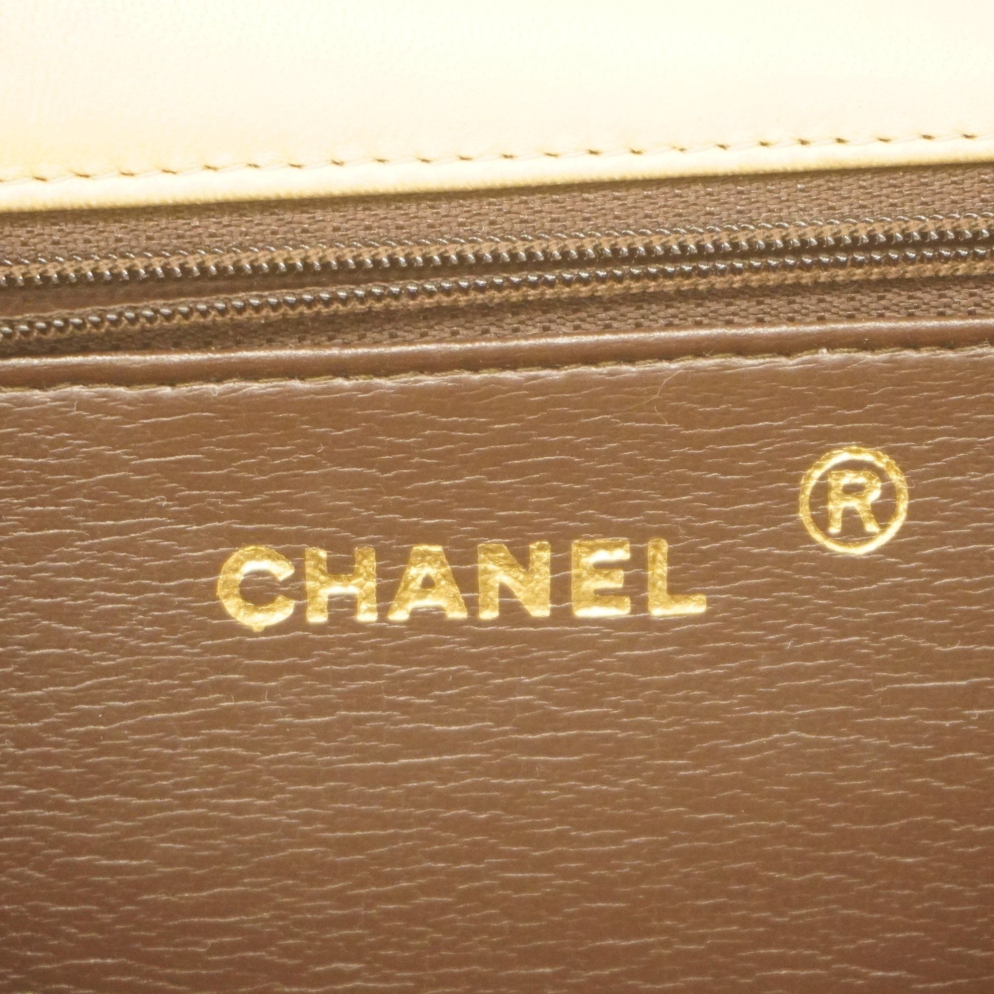 CHANEL  Matelasse Chain Shoulder Women's Leather Shoulder Bag Beige