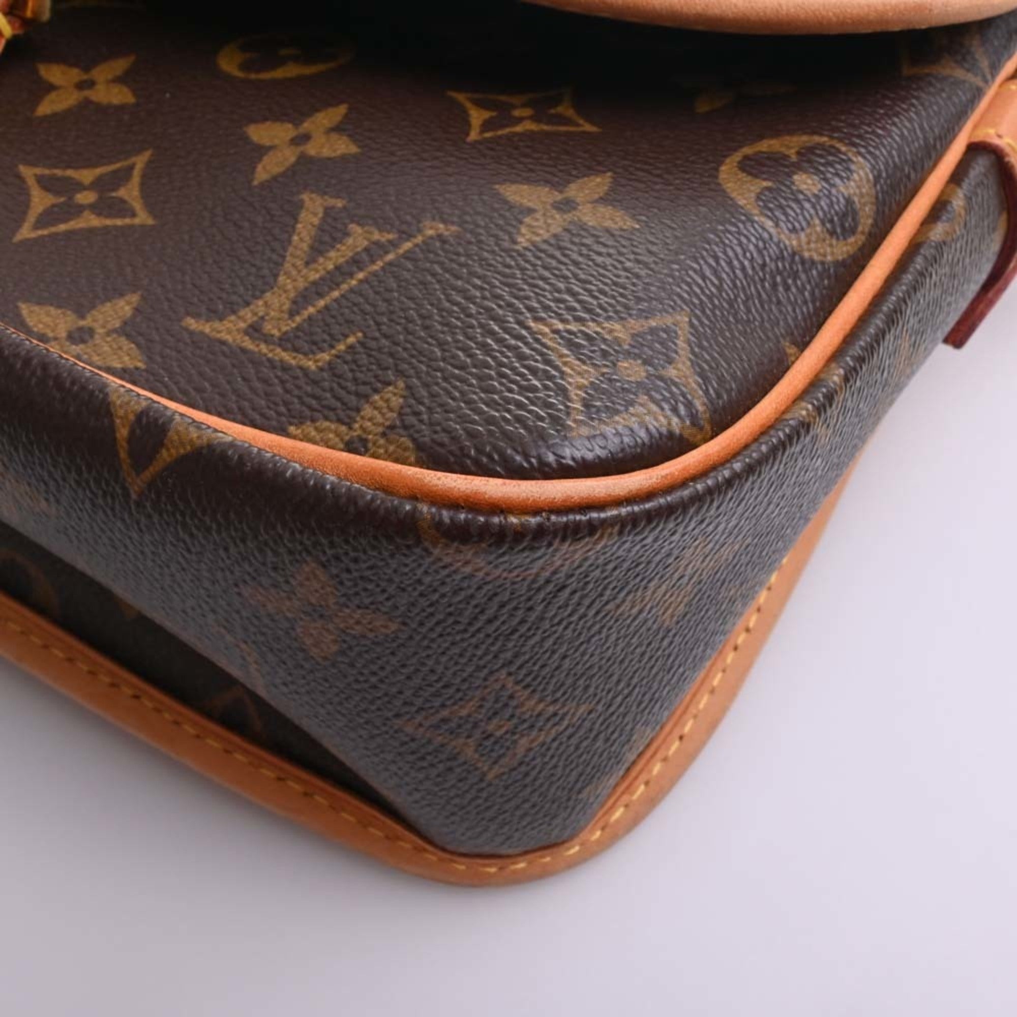 LOUIS VUITTON Monogram Sologne Shoulder Bag M42250 Brown Women's