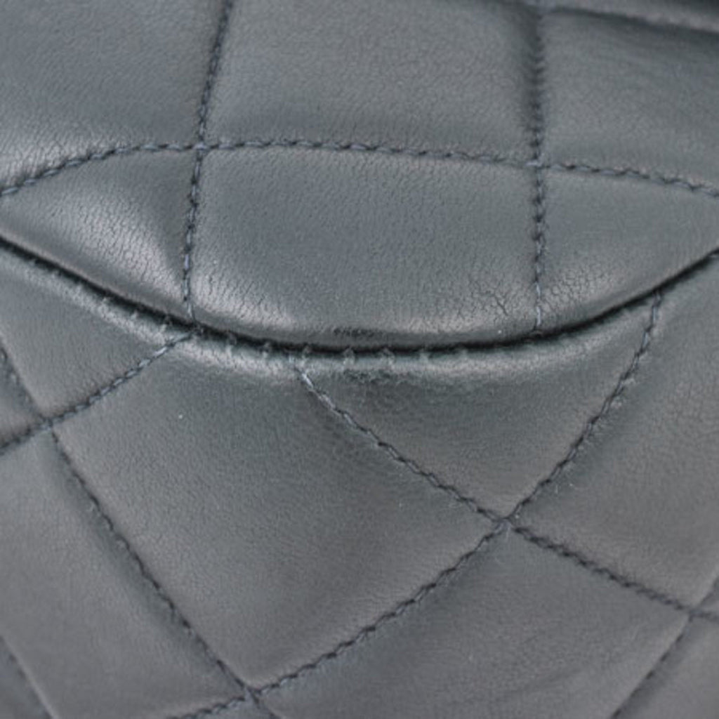 Chanel matelasse V flap knot chain handbag No. 3 here mark navy lambskin