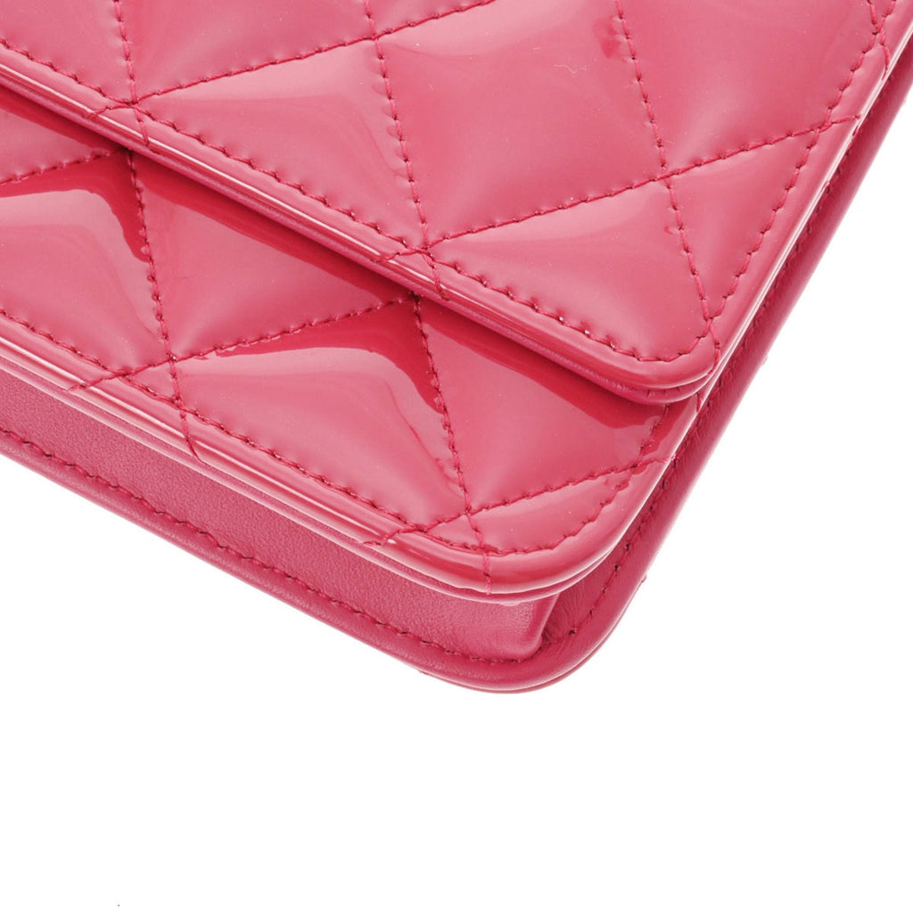 CHANEL matelasse chain 2.55 pink ladies enamel