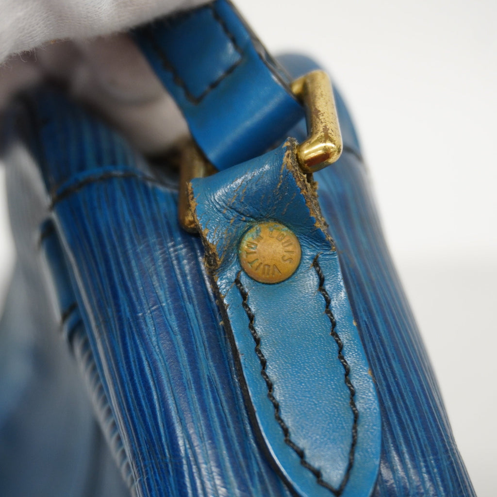 LOUIS VUITTONAuth  Epi Trocadero M52315 Women's Shoulder Bag Toledo Blue