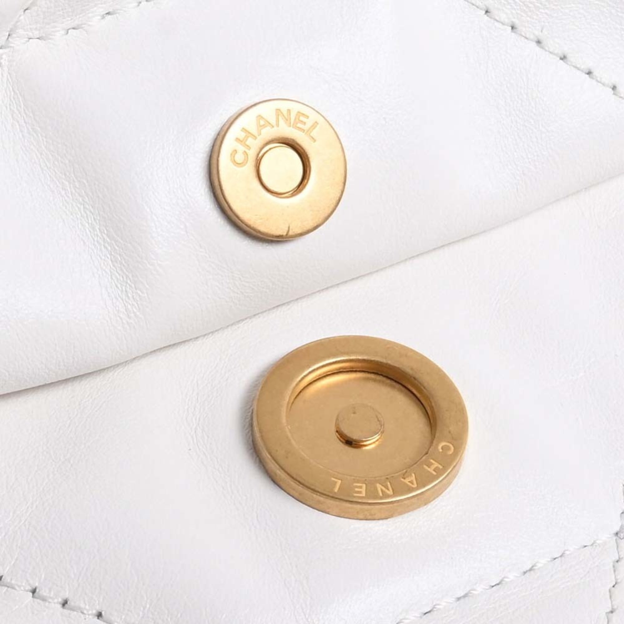 CHANEL Leather Quilted  22 Chain Shoulder Bag White Ladies