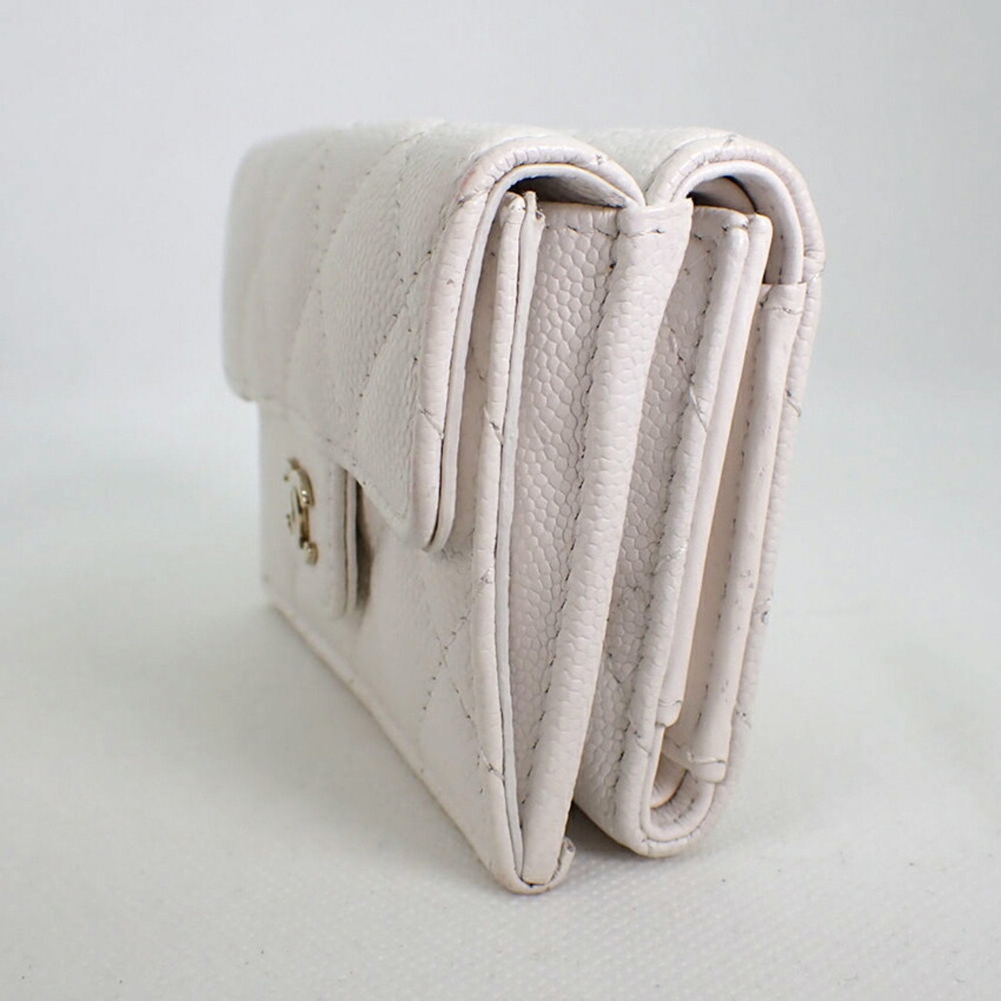 CHANEL caviar skin white trifold wallet
