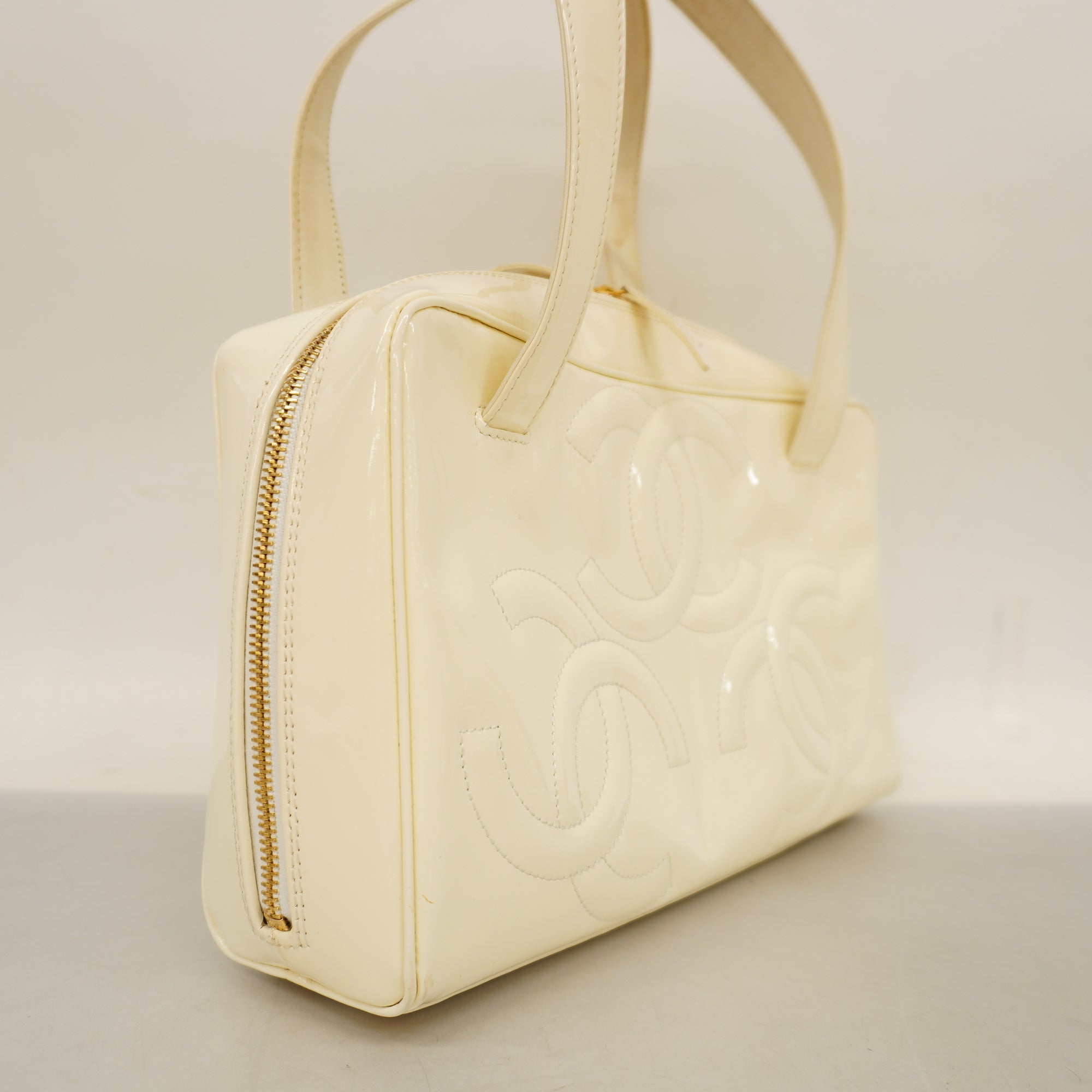 CHANELAuth  Triple Coco Women's Patent Leather Handbag Ivory