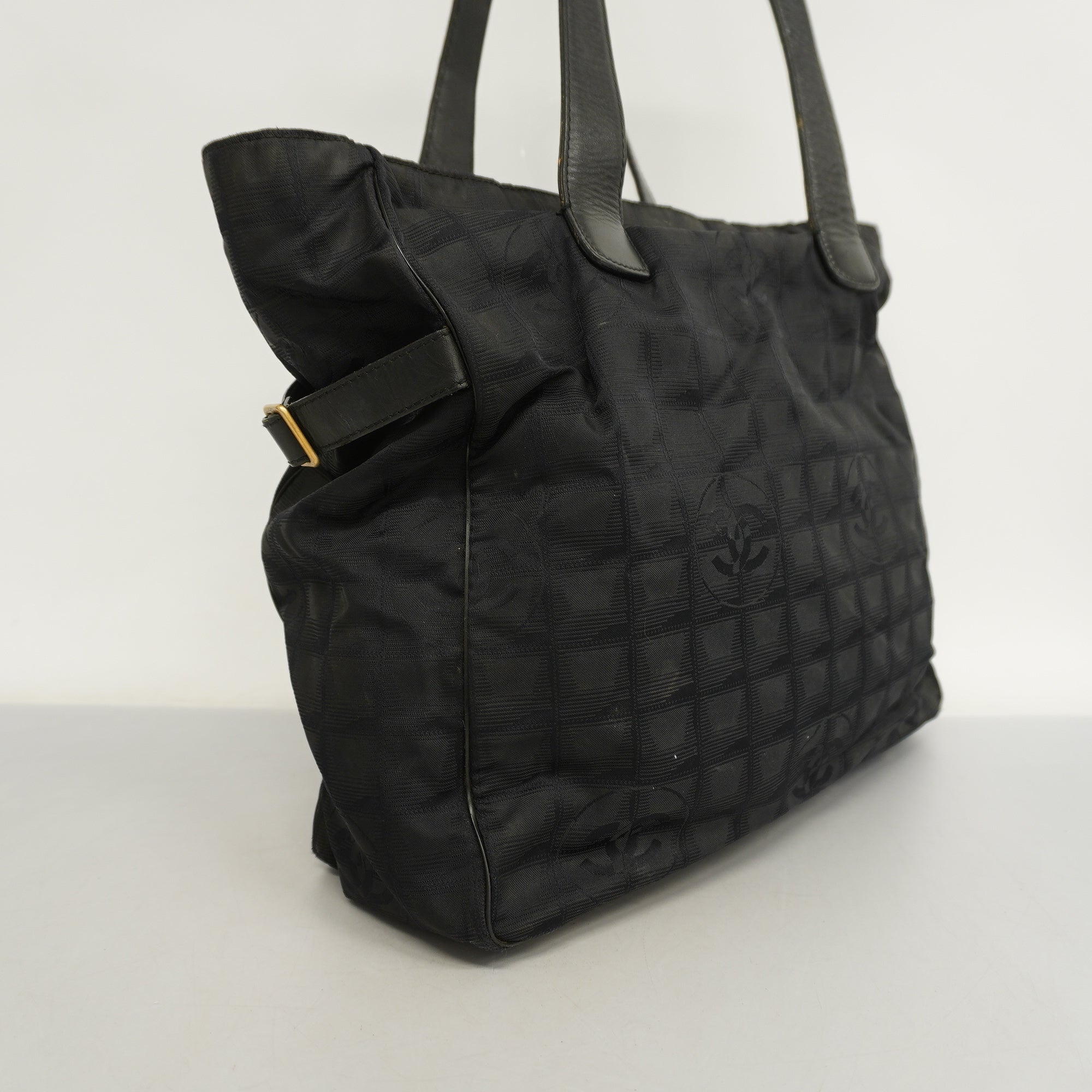 CHANELAuth  New Travel Line Tote Bag Women's Nylon Tote Bag Black
