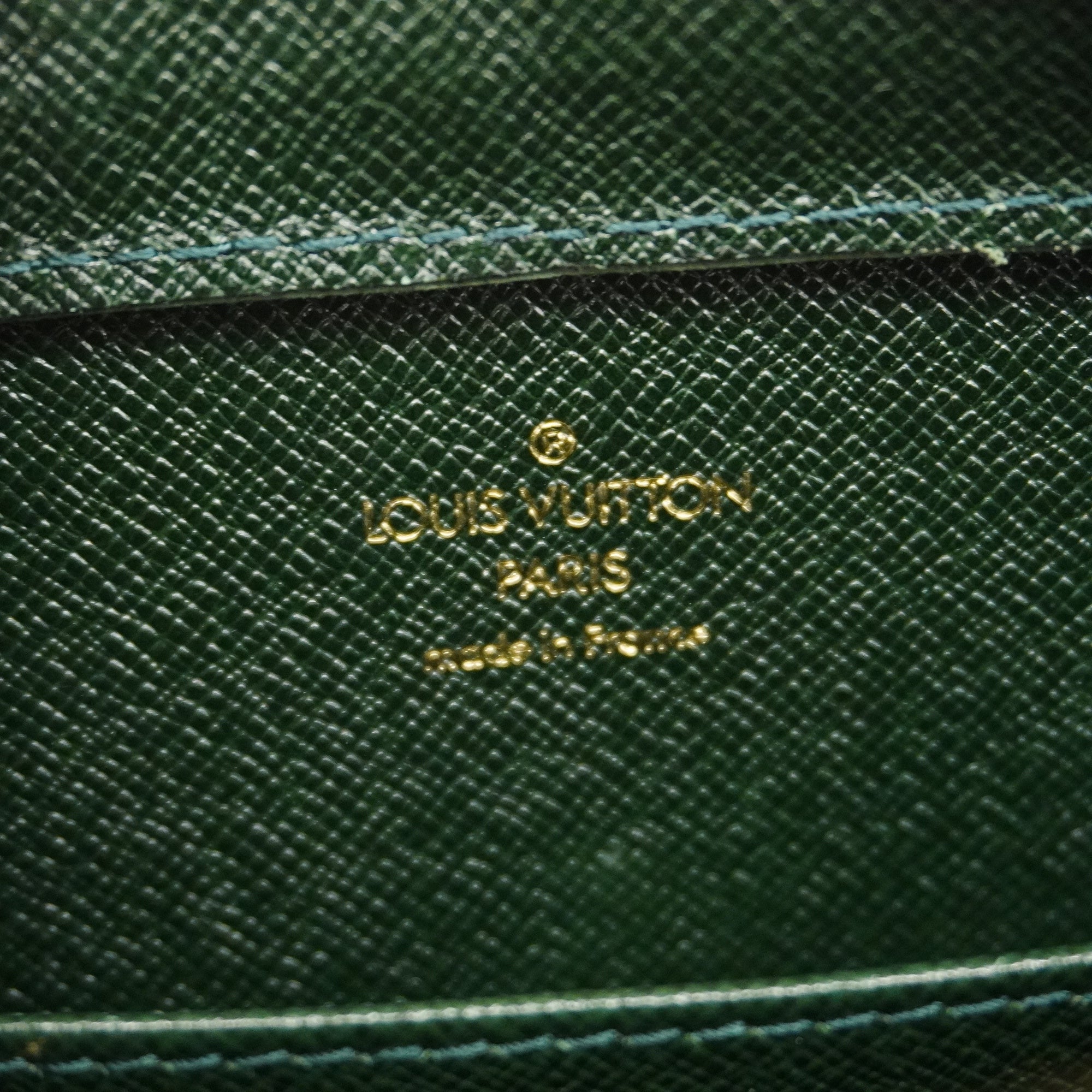 LOUIS VUITTONAuth  Taiga Baikal M30184 Men's Clutch Bag Episea