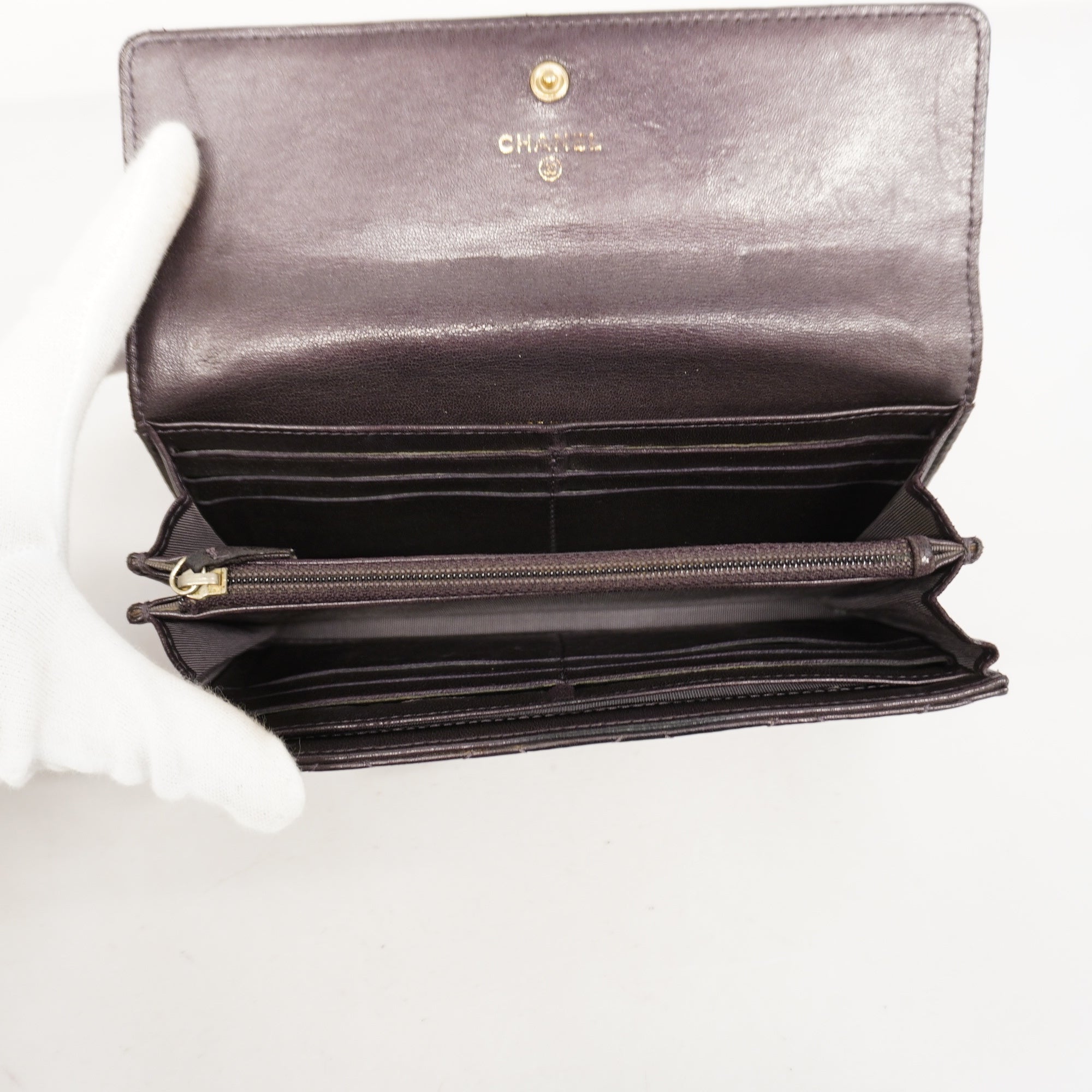 CHANEL  Matelasse Gold Hardware Women's Leather Long Wallet [bi-fold] Purple