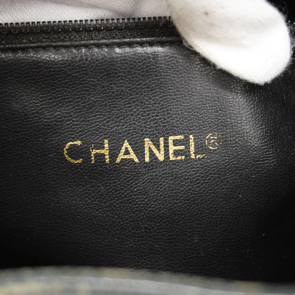 CHANELAuth  Matelasse Chain Shoulder Women's Leather Shoulder Bag Black
