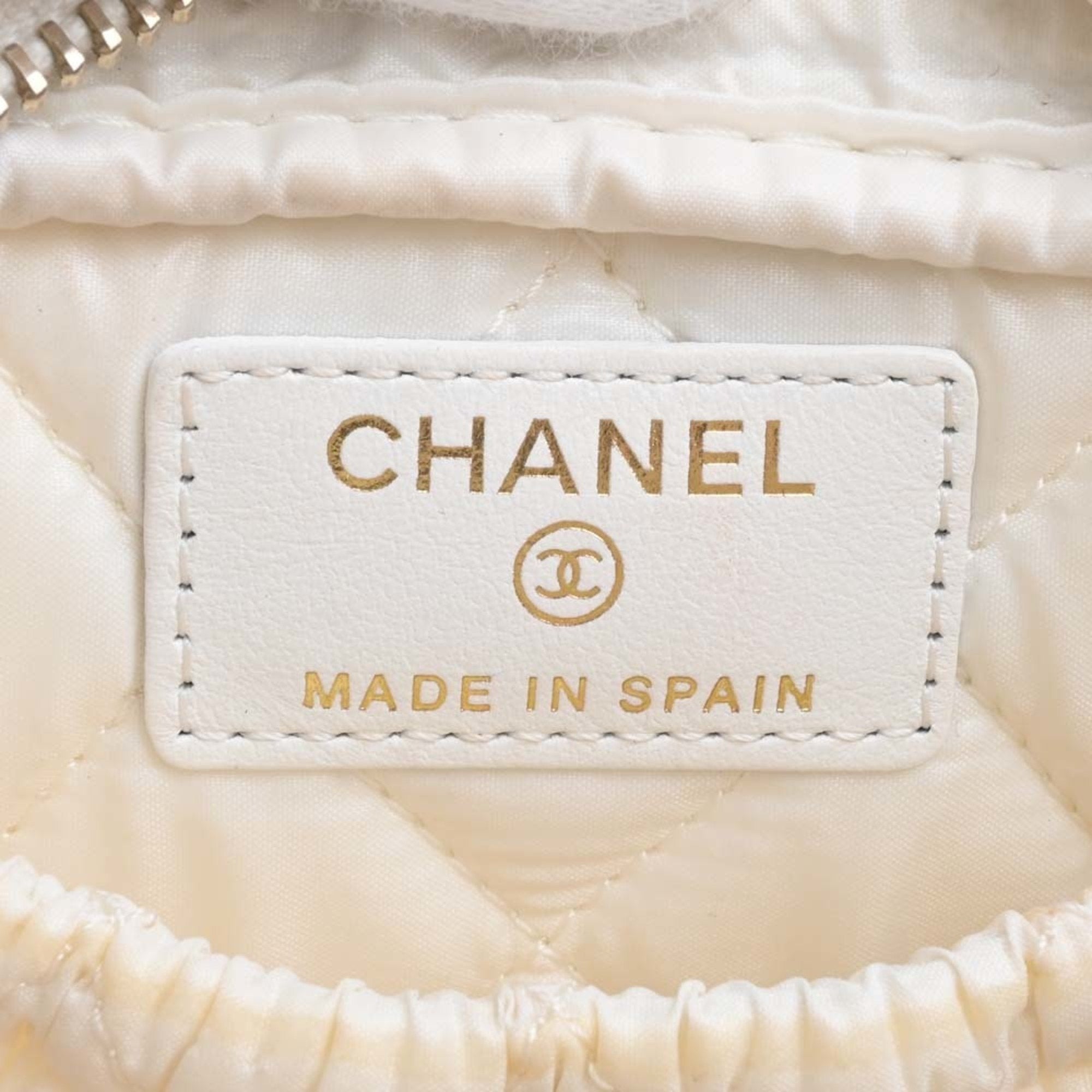 CHANEL Caviar Skin Matelasse Coco Mark Pouch White Ladies