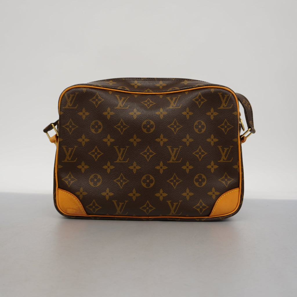 LOUIS VUITTONAuth  Monogram Nile M45244 Women's Shoulder Bag