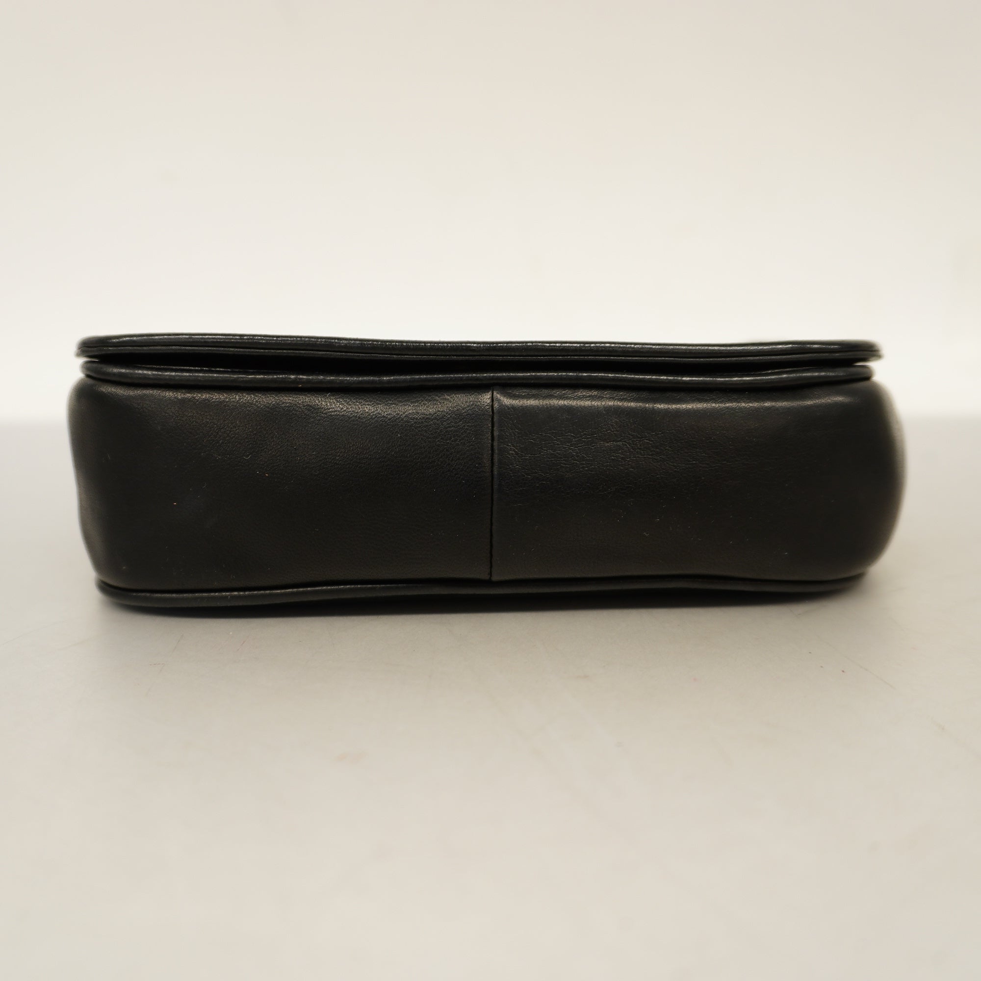 CHANELAuth  Matelasse Chain Shoulder Women's Leather Shoulder