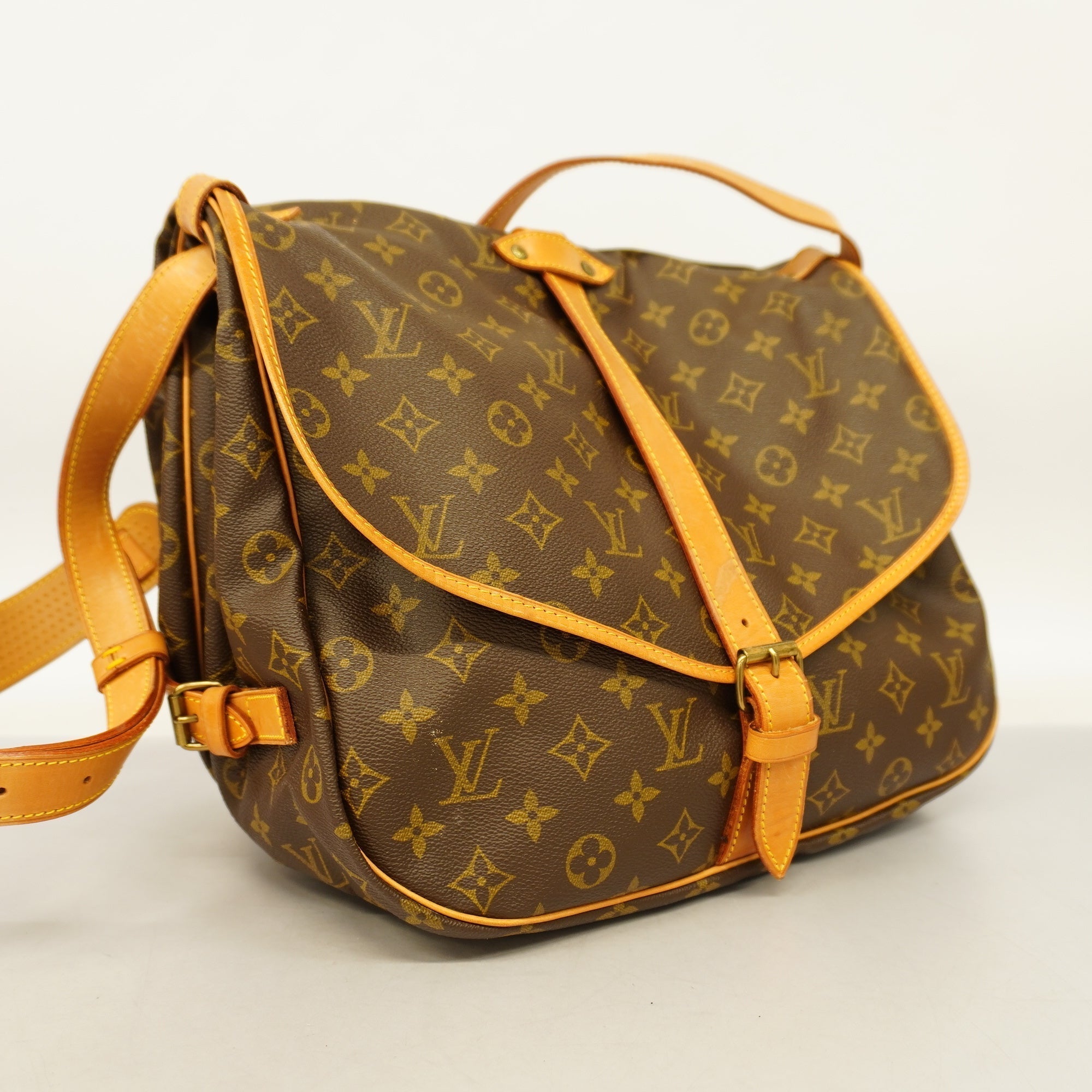 LOUIS VUITTONAuth  Monogram Saumur 35 M42254 Women's Shoulder Bag