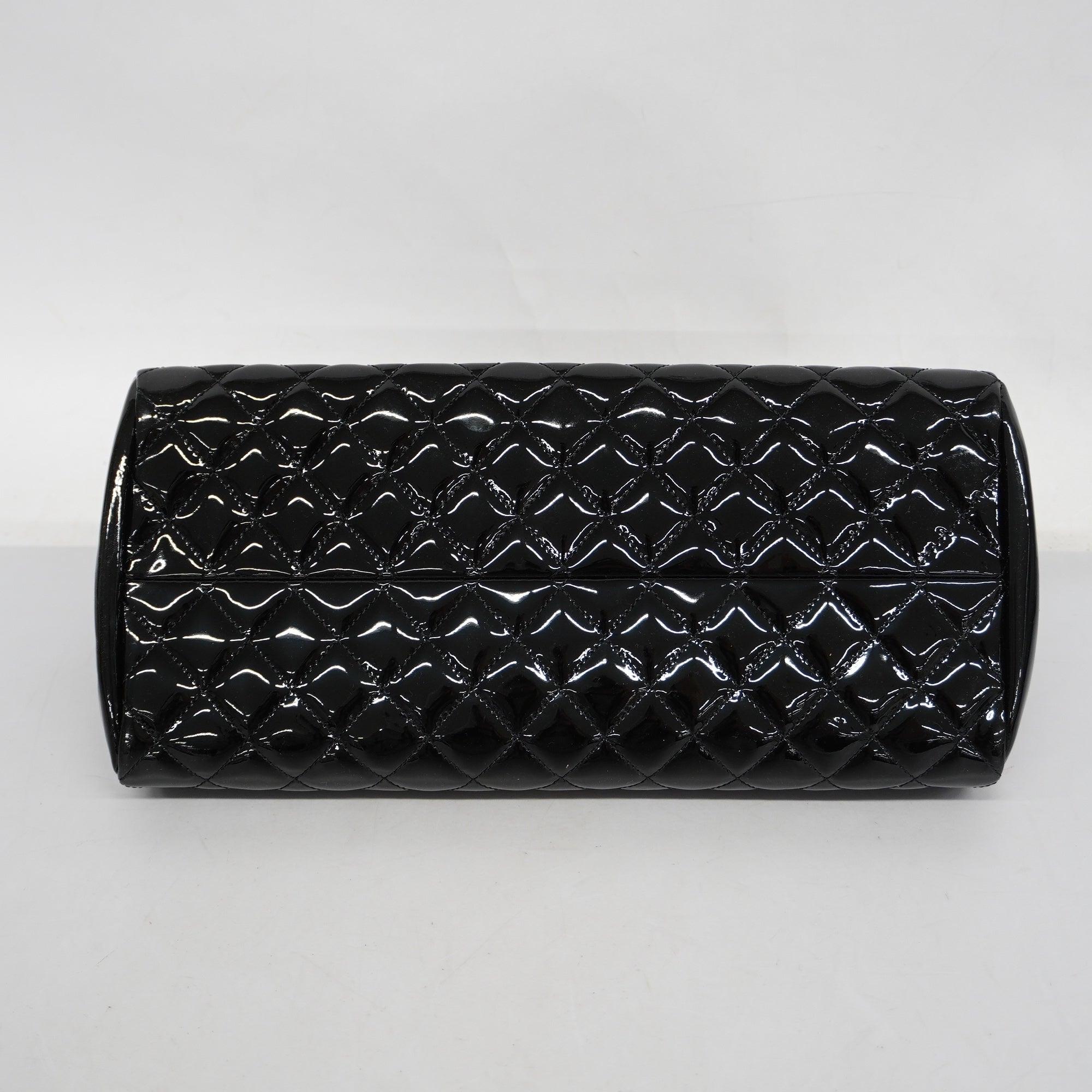 CHANELAuth  Matelasse Shoulder Bag Chain Shoulder Women's Patent Leather Black