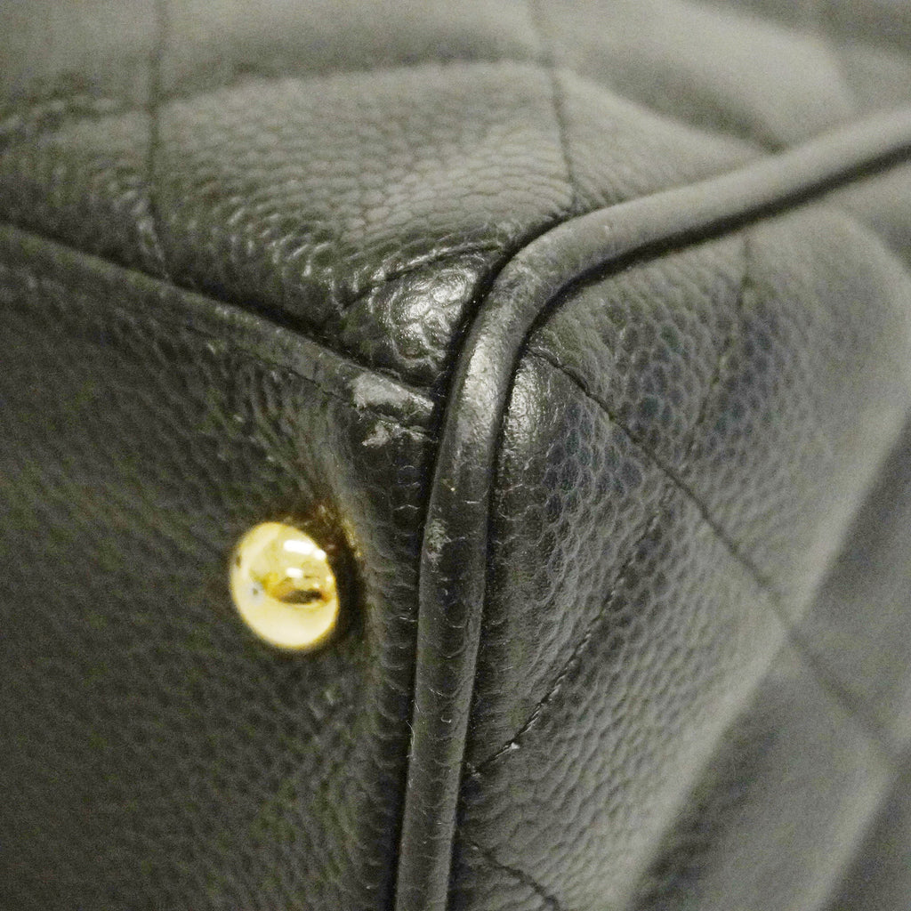 CHANELAuth  Matelasse Handbag Women's Caviar Leather Black