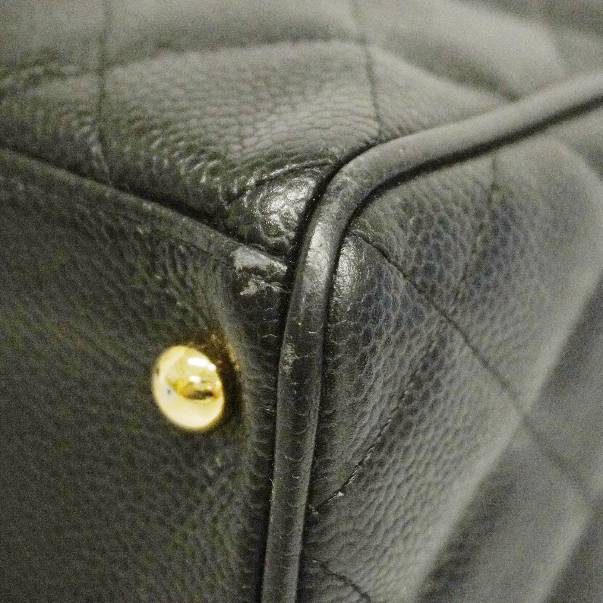 CHANELAuth  Matelasse Handbag Women's Caviar Leather Black
