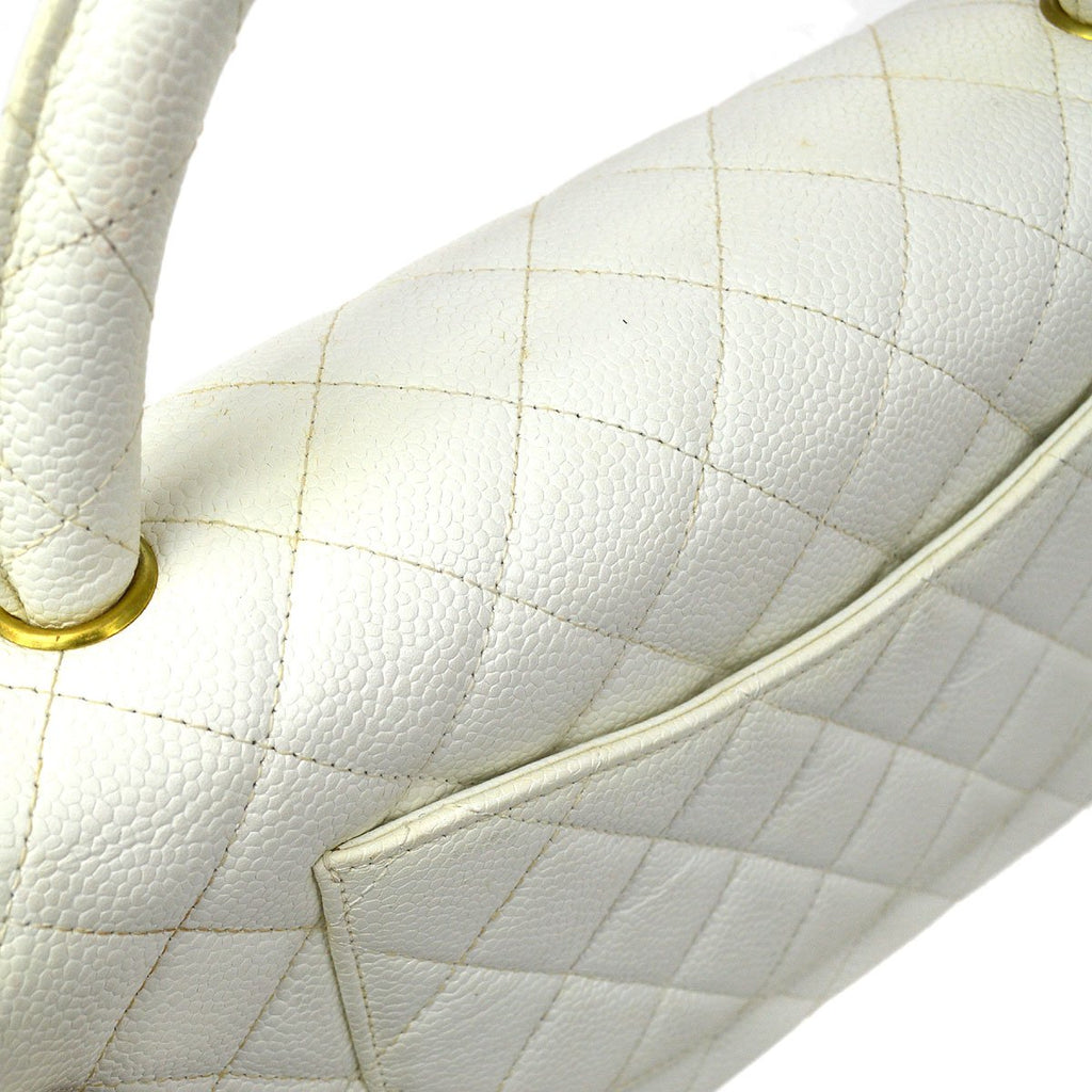 CHANEL 1996-1997 Classic Flap Handbag Medium 39606
