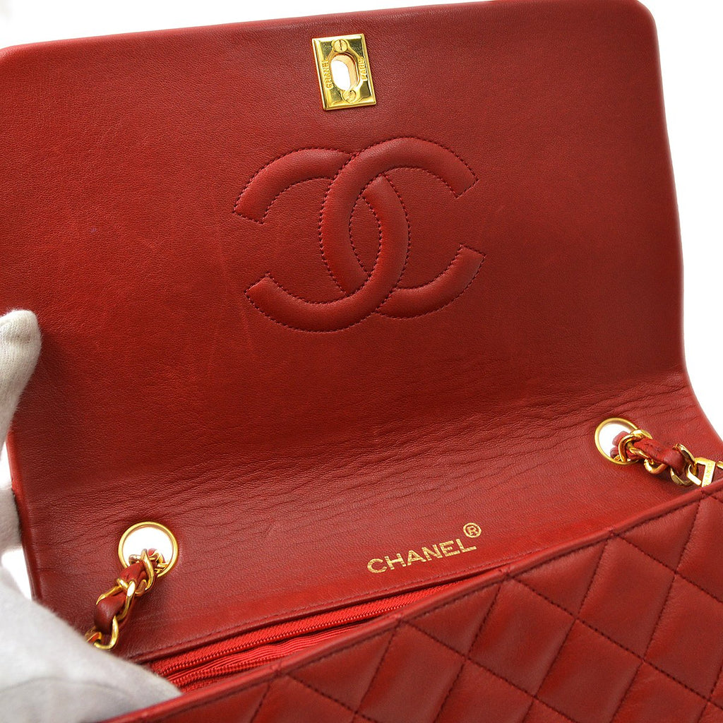 CHANEL 1989-1991 Red Lambskin Turnlock Full Flap Small 82572