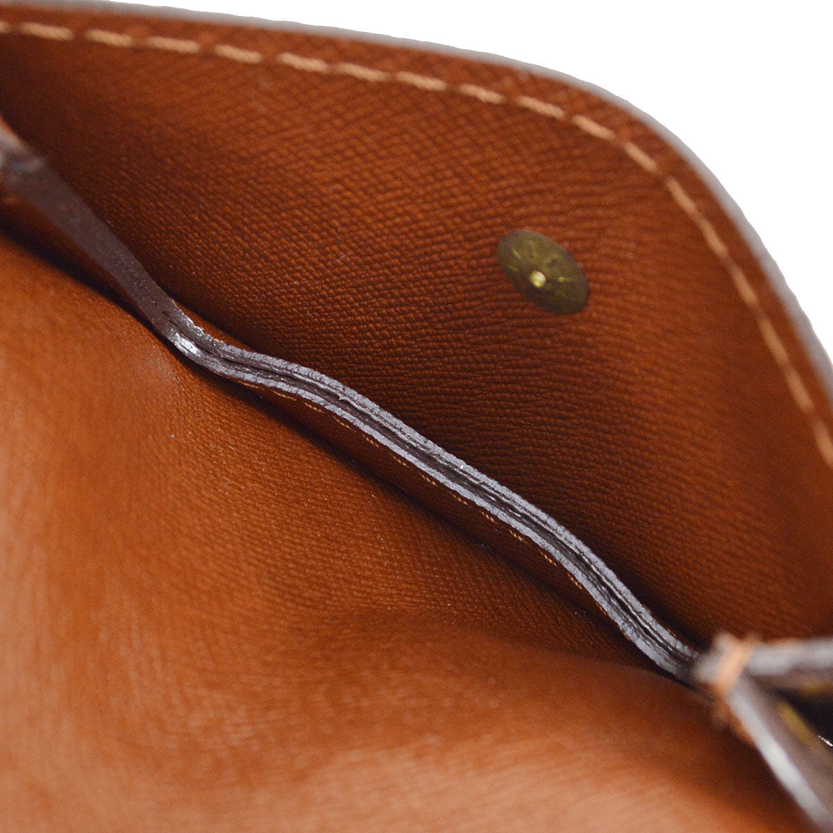 LOUIS VUITTON CEINTURE POCHETTE BAG