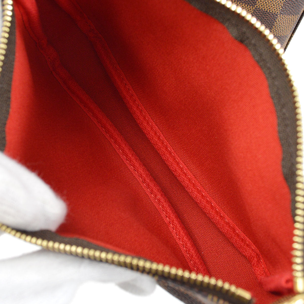 LOUIS VUITTON MARAIS