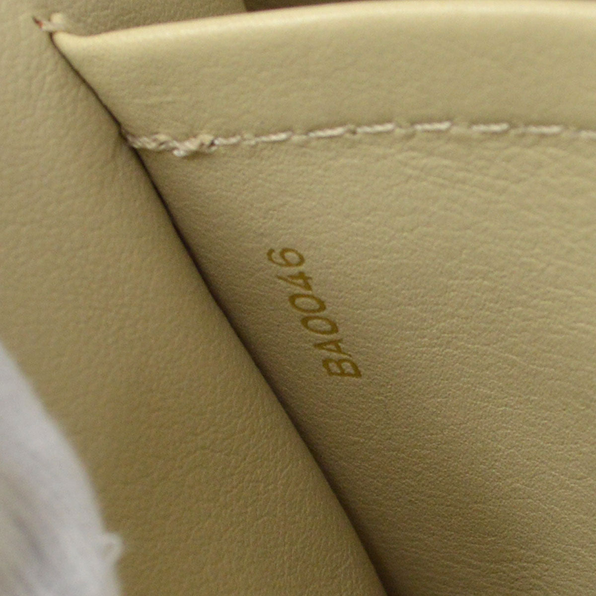 LOUIS VUITTON * 2006 Monogram Dolly Velvet Chains Pochette