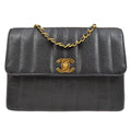 CHANEL★ 1994-1996 Black Caviar Vertical Straight Flap Medium 84568