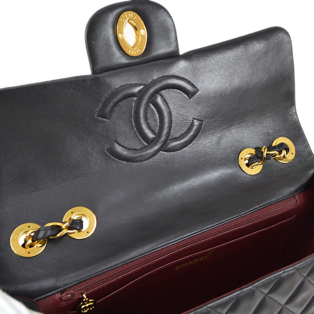 CHANEL 1991-1994 Black Lambskin Classic Flap Maxi 75041