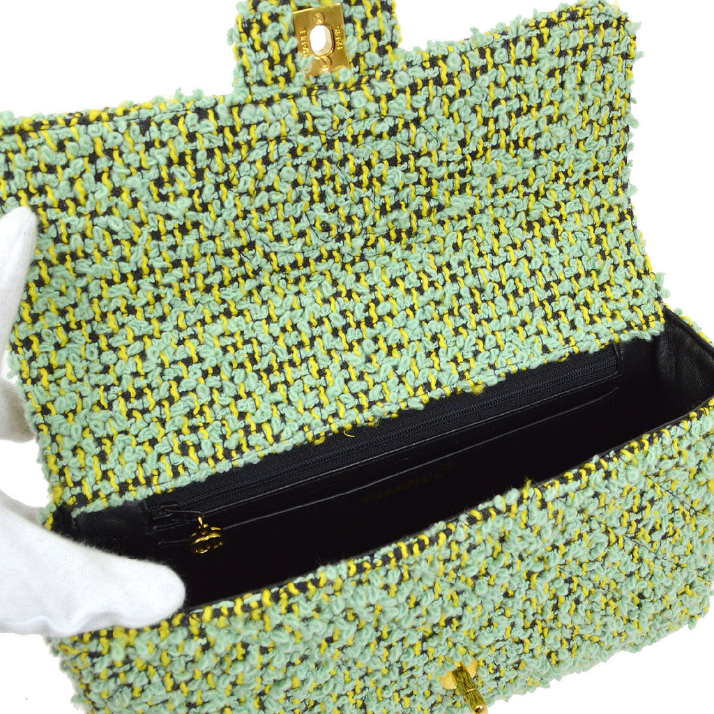 CHANEL * 1994 Classic Flap Handbag Medium Green Tweed 54084