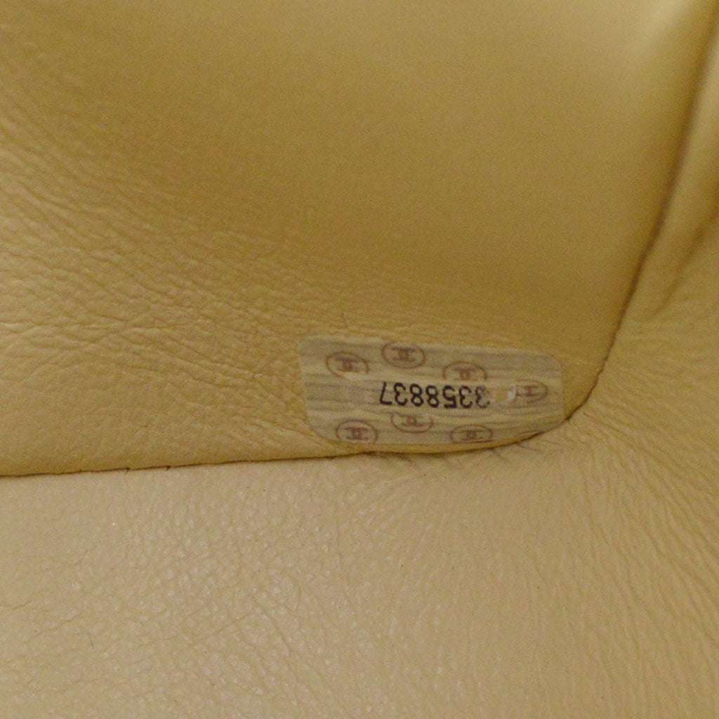CHANEL 1994-1996 Diana Flap Medium Ivory Caviar 54876