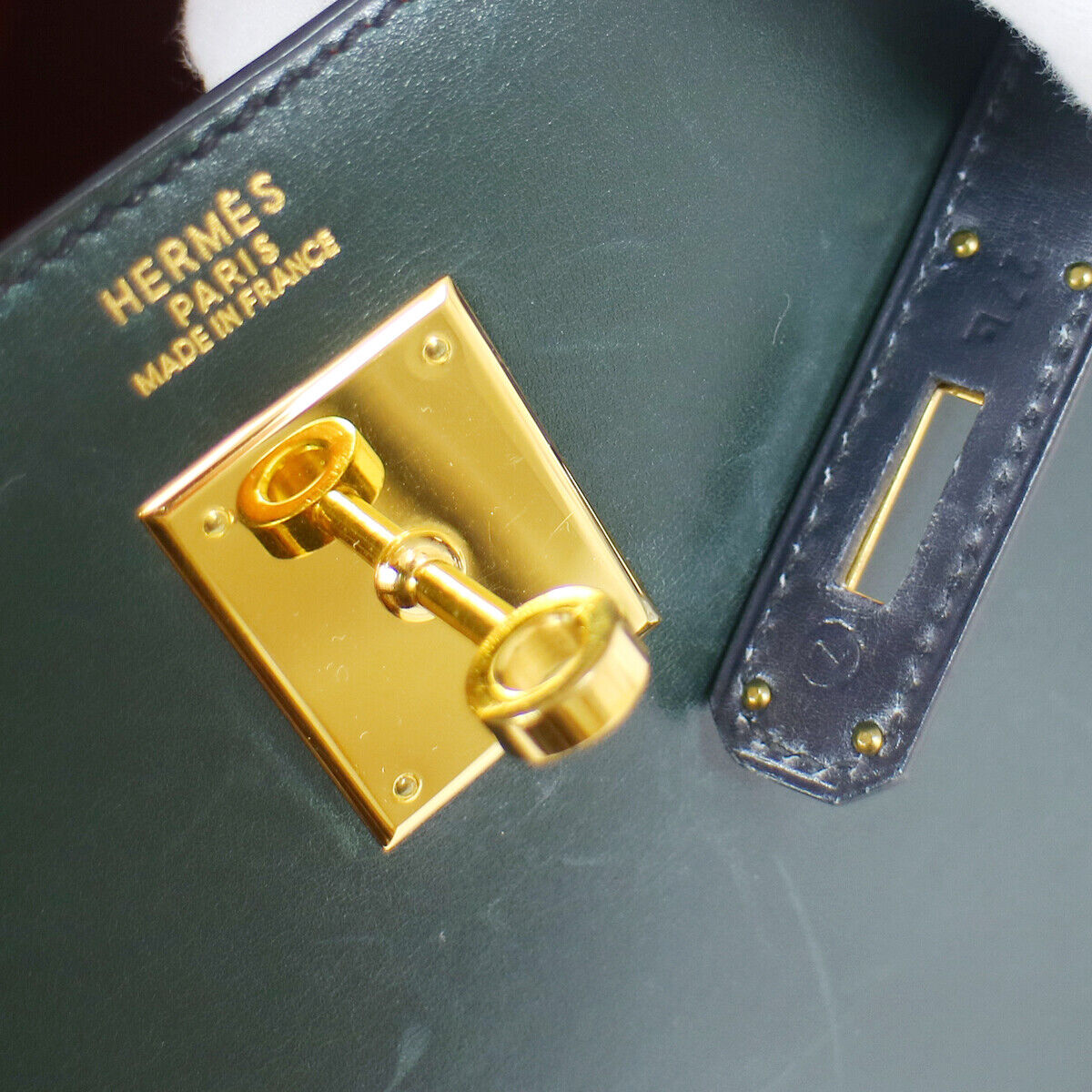 HERMES 1996 KELLY 32 SELLIER Tricolor Box Calf