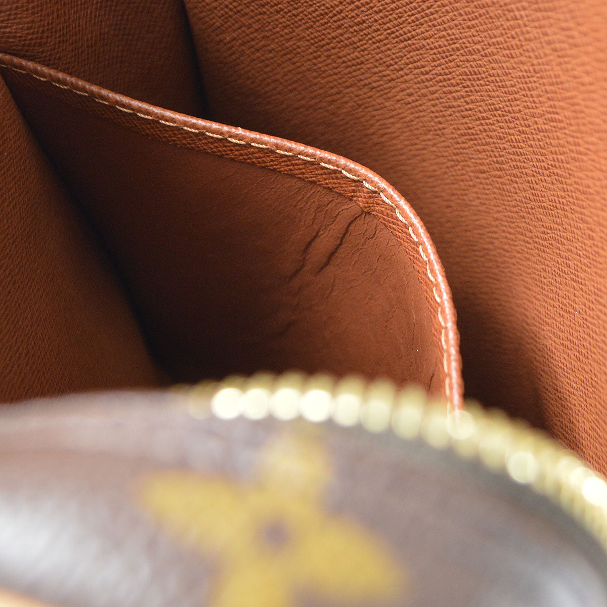 LOUIS VUITTON 2004 DANUBE M45266