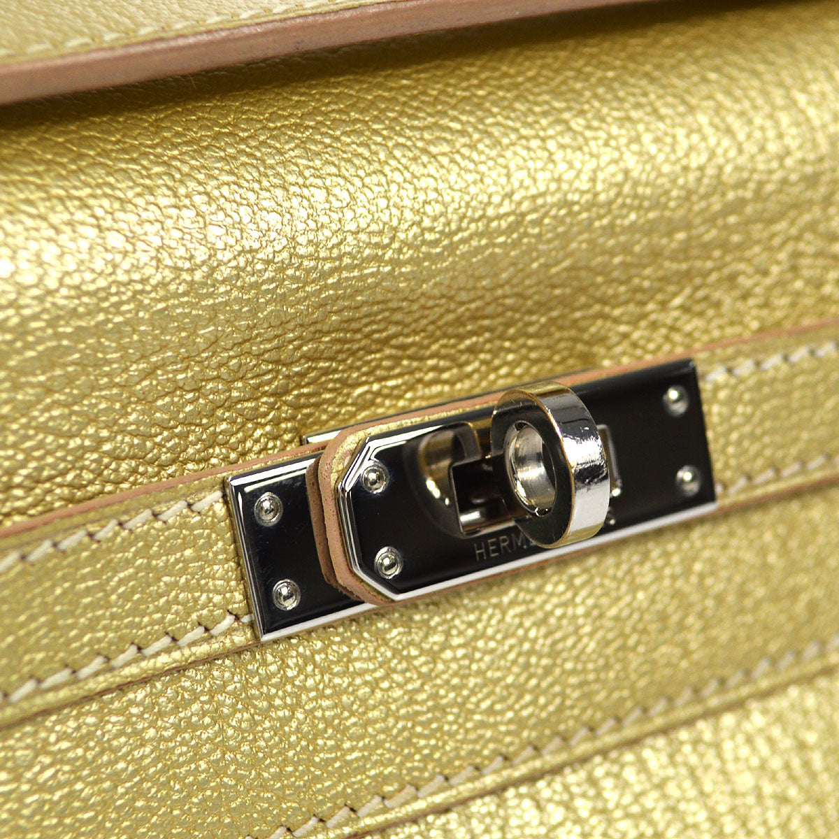 HERMES * 2005 KELLY POCHETTE Metallic Gold Chevre Myzore