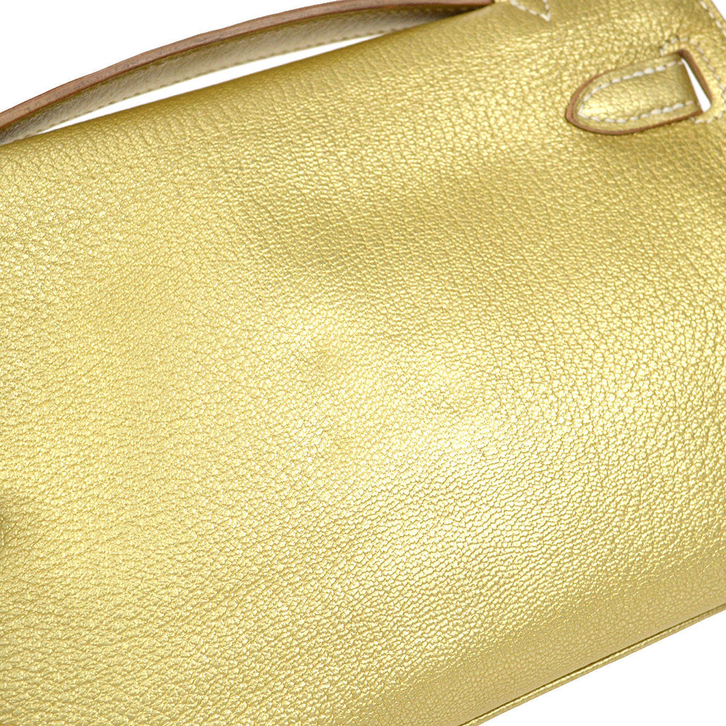 HERMES * 2005 KELLY POCHETTE Metallic Gold Chevre Myzore