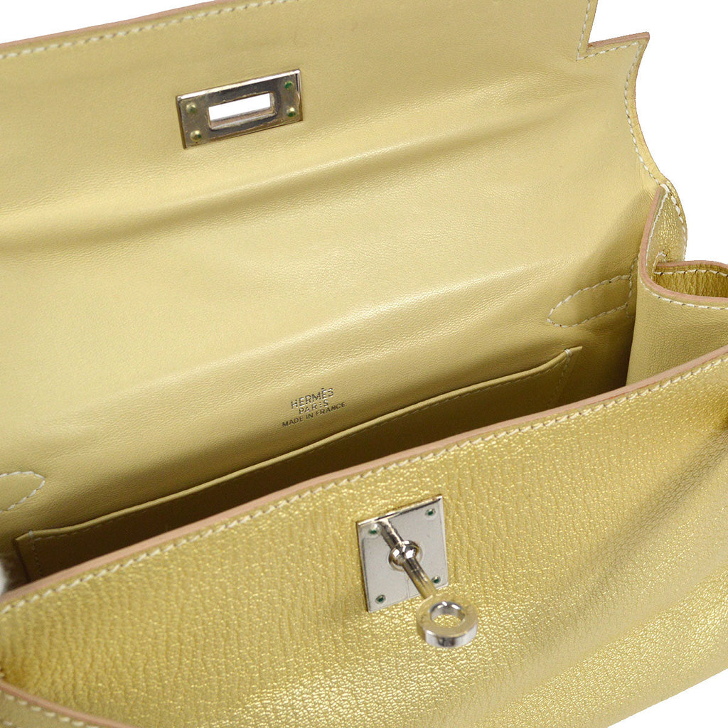 HERMES * 2005 KELLY POCHETTE Metallic Gold Chevre Myzore