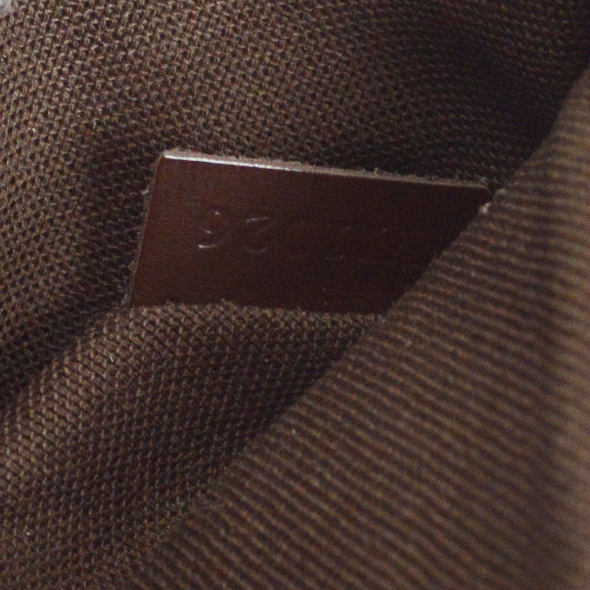 LOUIS VUITTON BUM BAG MELVILLE WAIST DAMIER