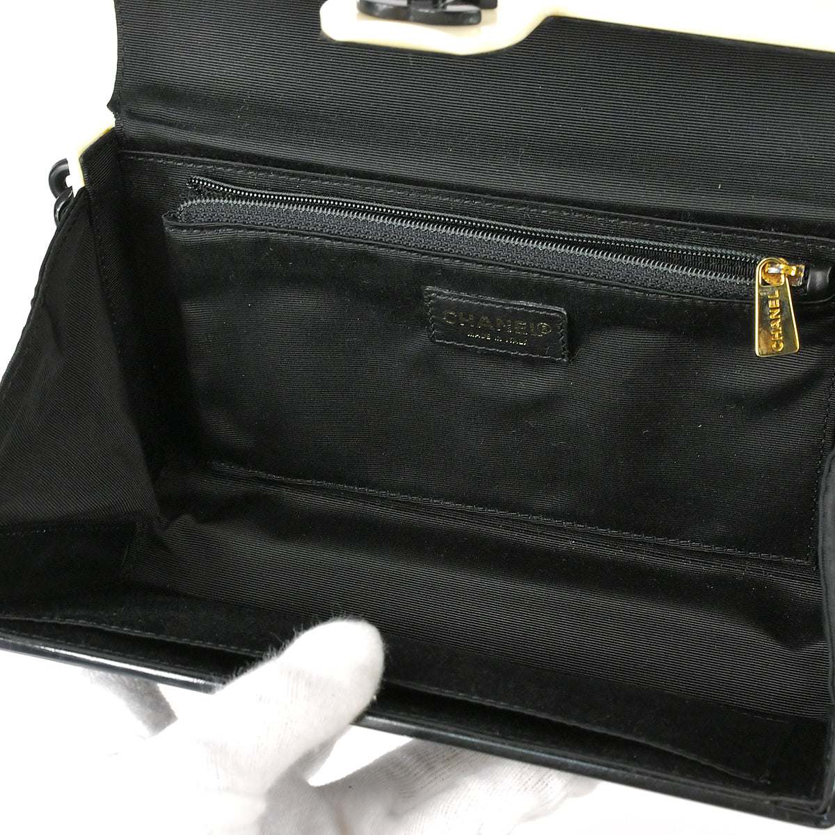 CHANEL Plastic Chain Shoulder Bag Bi-color Black White 68630