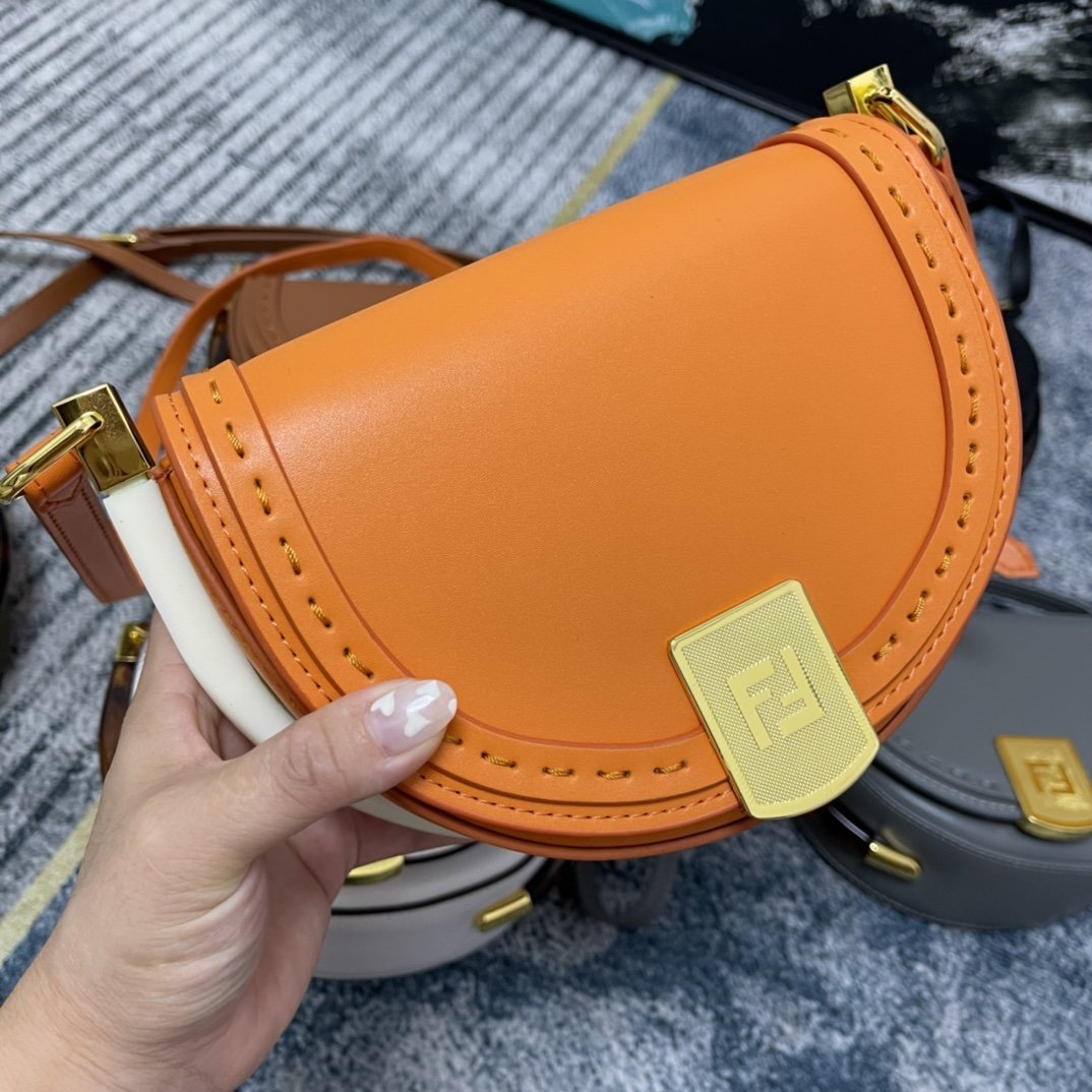 Designer Handbags Fendi 160