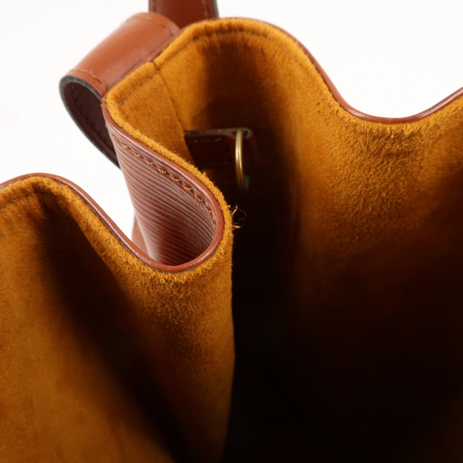 Louis Vuitton Epi Sac D'epaule PM Bucket Bag Kenya Brown M80203