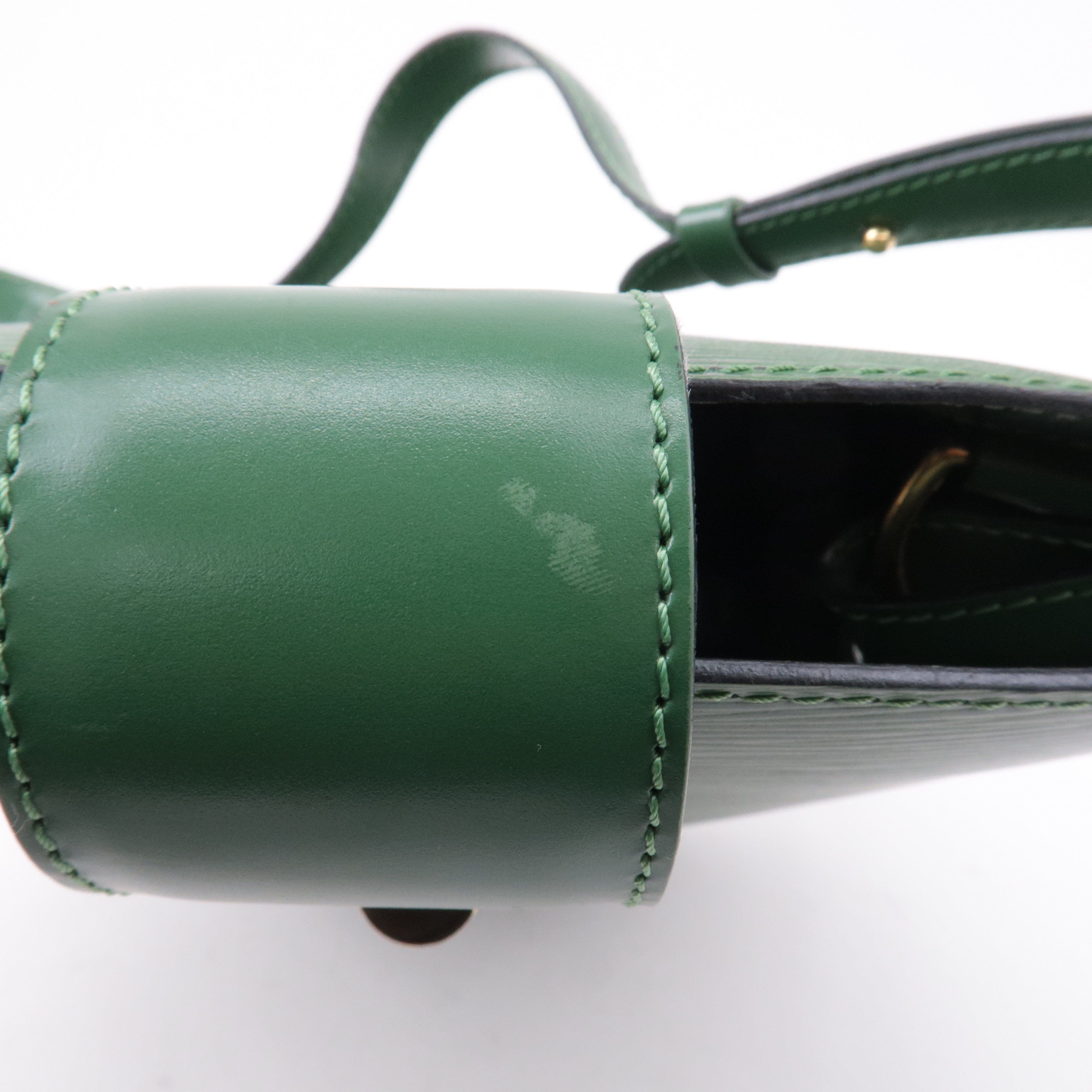 Louis Vuitton Epi Cluny Shoulder Bag Borneo Green M52254