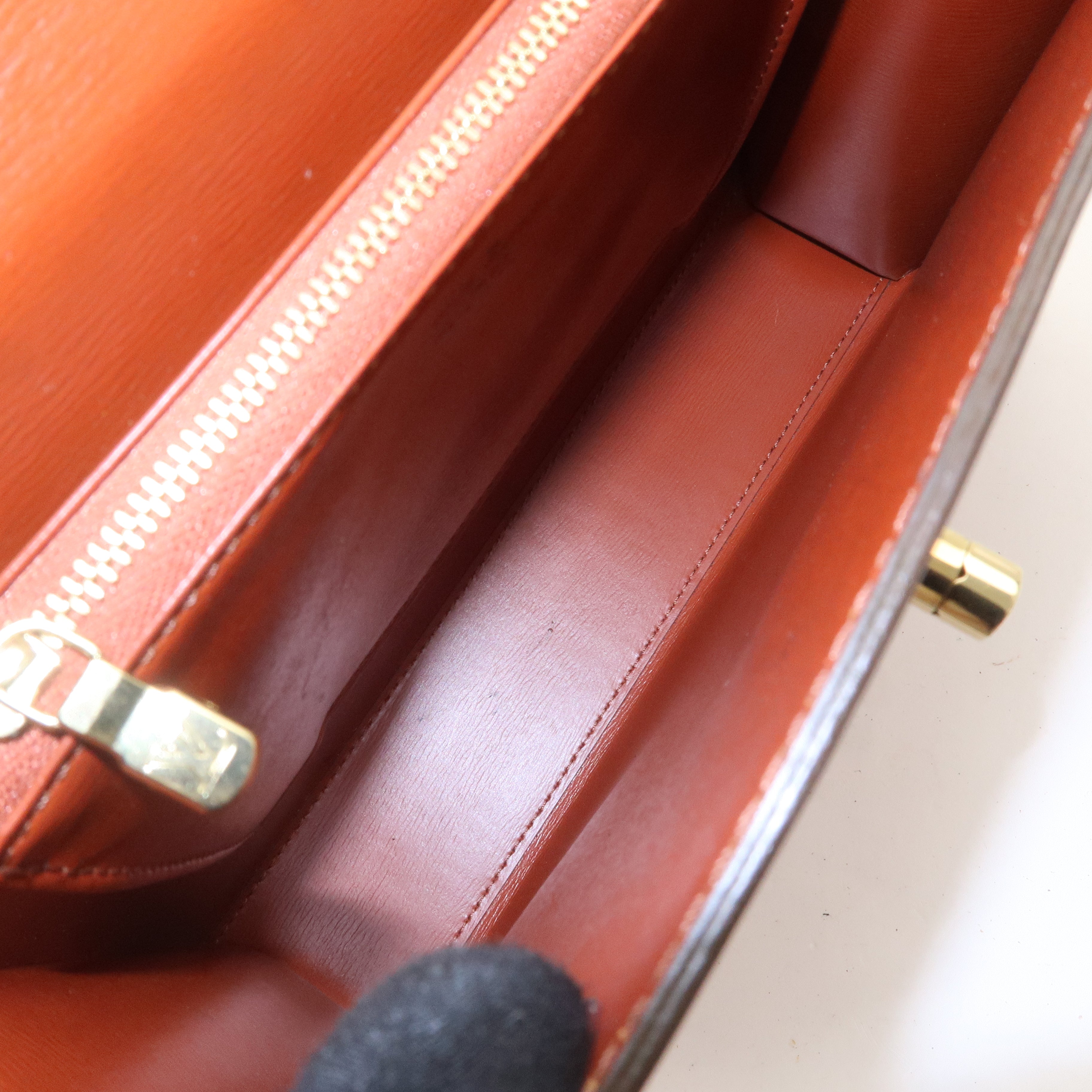 Louis Vuitton Epi Malselv Hand Bag Kenya Brown M52373