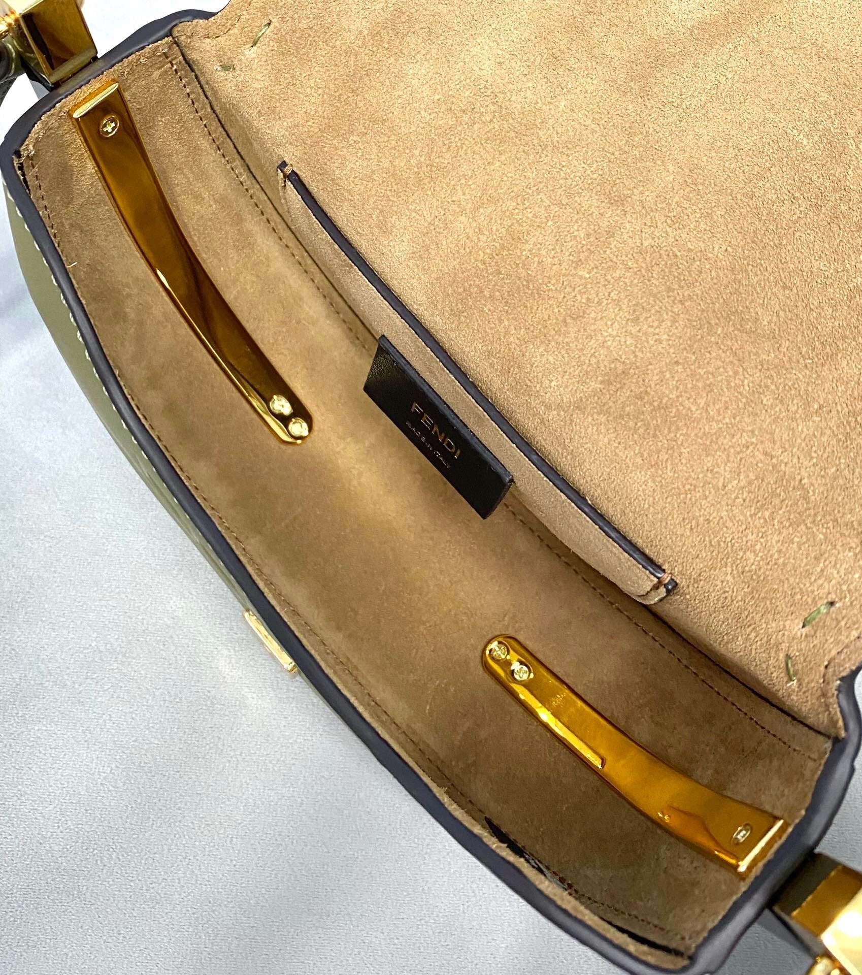 Designer Handbags Fendi 060