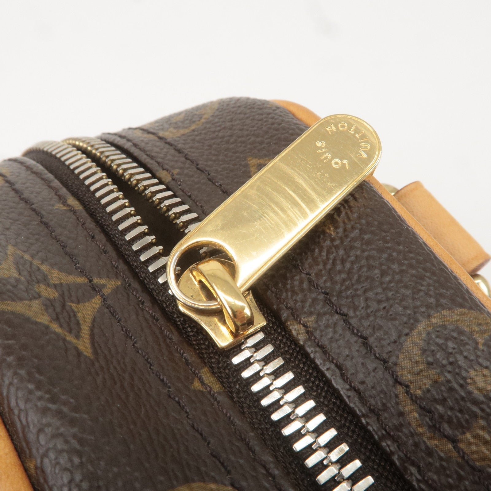 Louis Vuitton Monogram Manhattan PM Hand Bag Brown M40026
