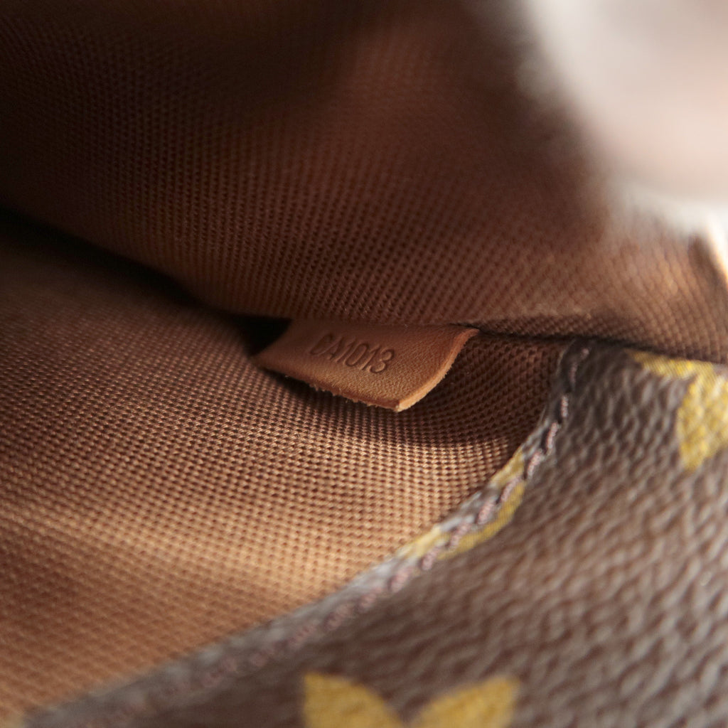 Louis Vuitton Monogram Pochette Gange Crossbody Bag M51870