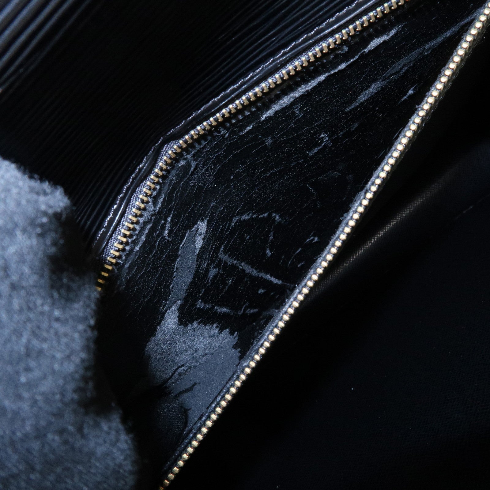 Louis Vuitton Epi Monceau Hand Bag Black Noir M52792
