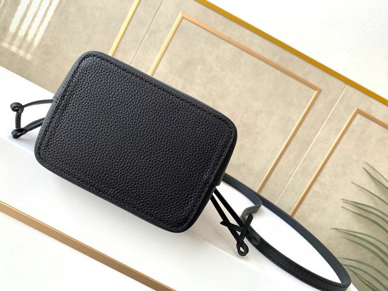 Louis Vuitton Luxury Bags 2584