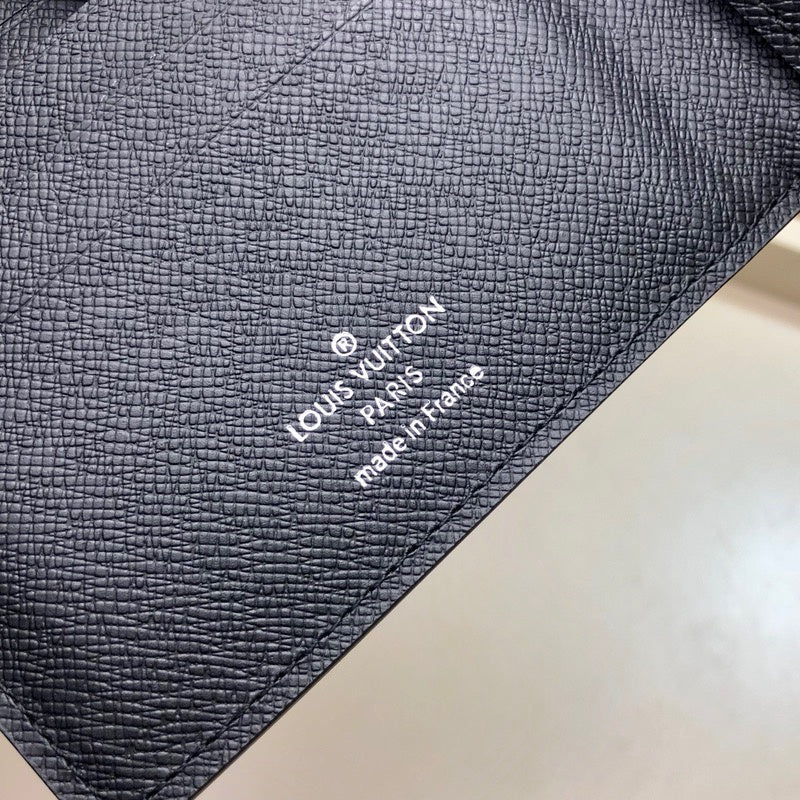 Louis Vuitton Luxury Bags 2421