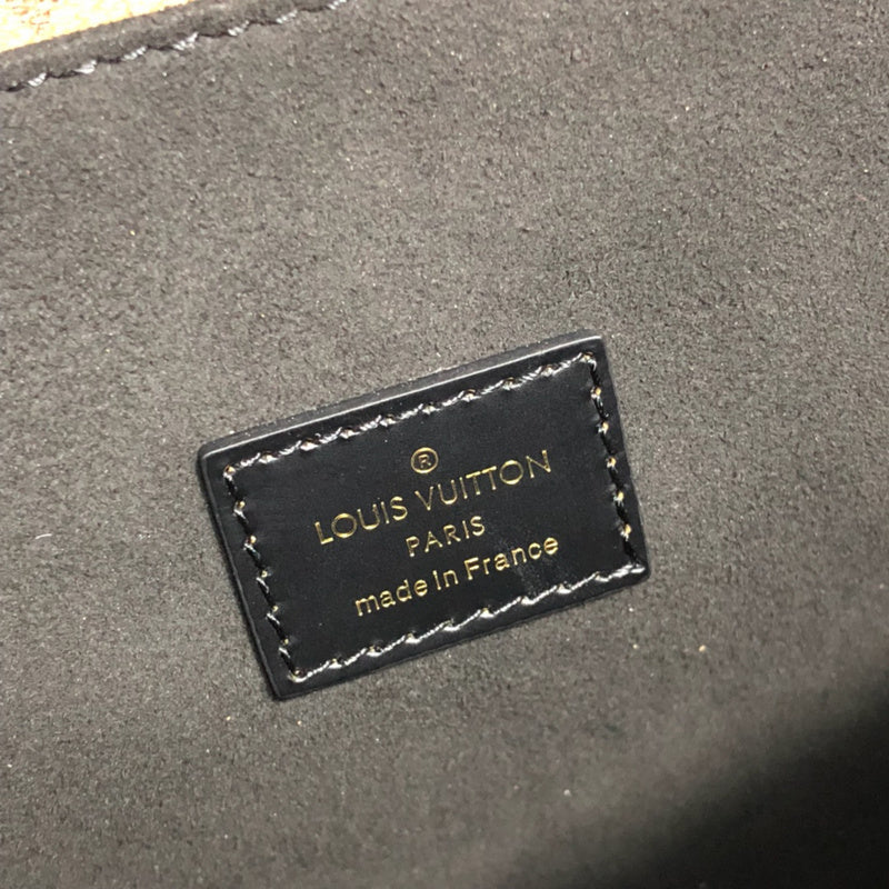 Louis Vuitton Luxury Bags 2637