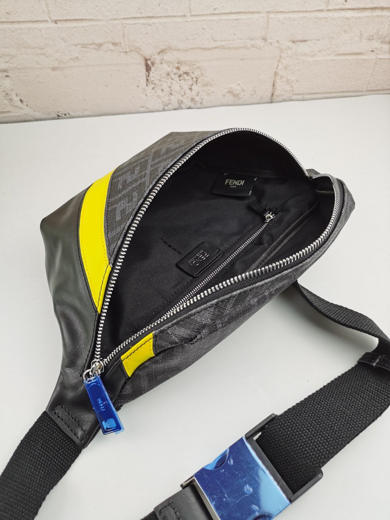 Designer Handbags Fendi 172