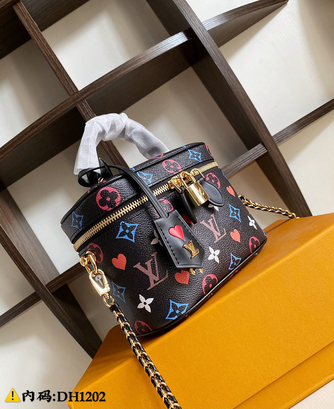 Louis Vuitton Luxury Bags 2676