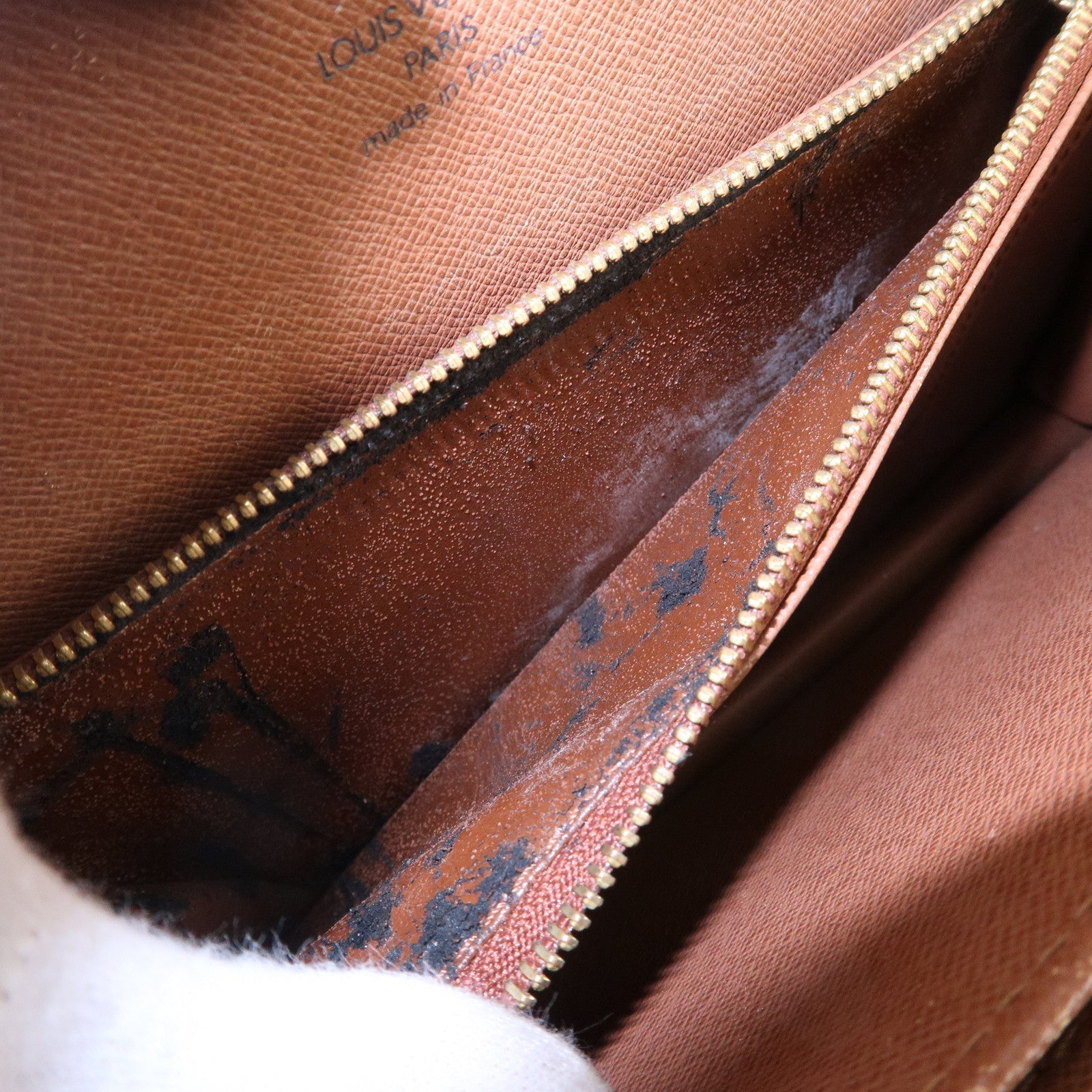 Louis Vuitton Monogram Courcelles Shoulder Bag Brown M51375